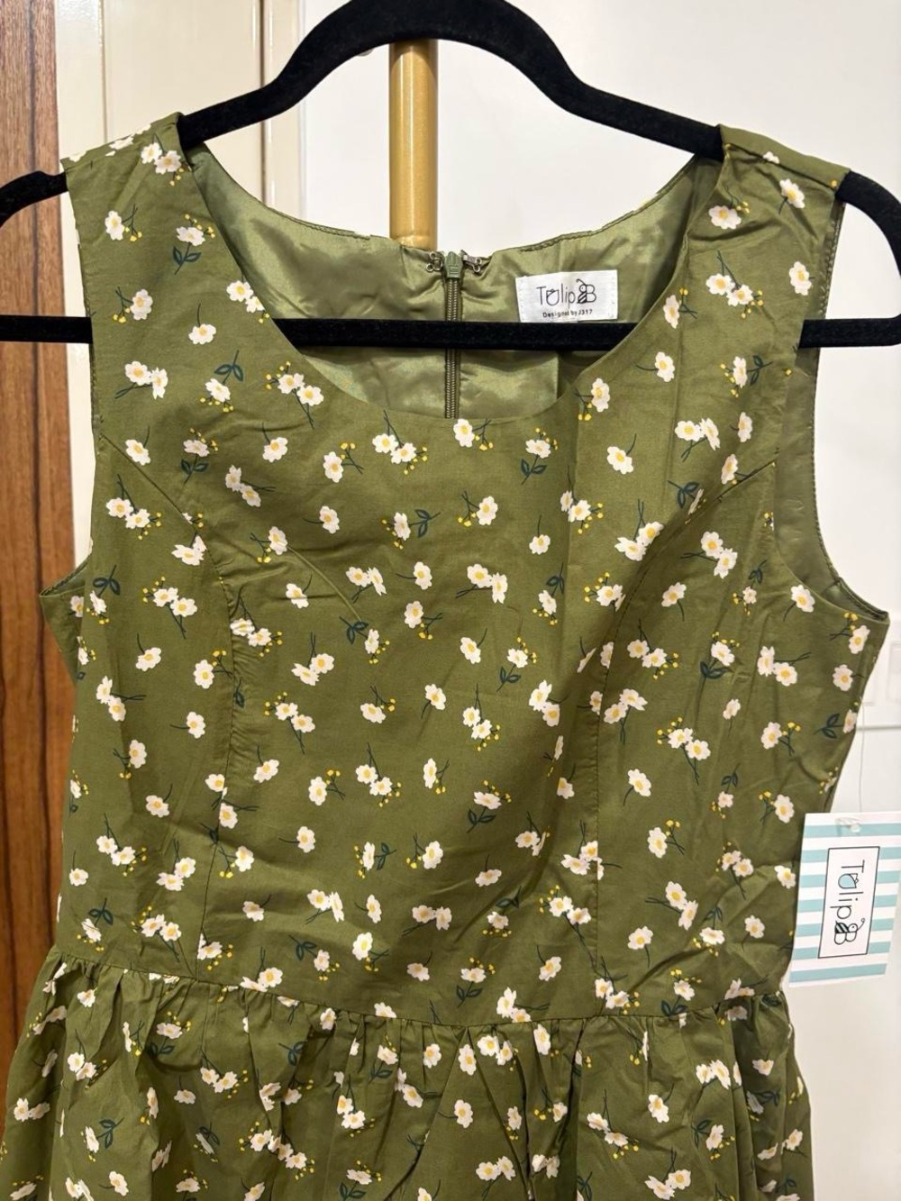 Olive Floral Sleeveless Fit-and-Flare Dress - Picture 2 of 3